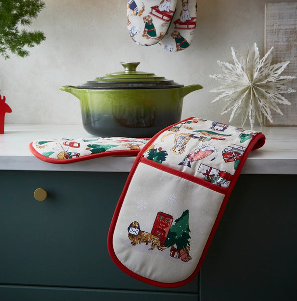 Merry Mutts and Festive Friends