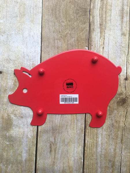 Red Trivet: Doily, Pig